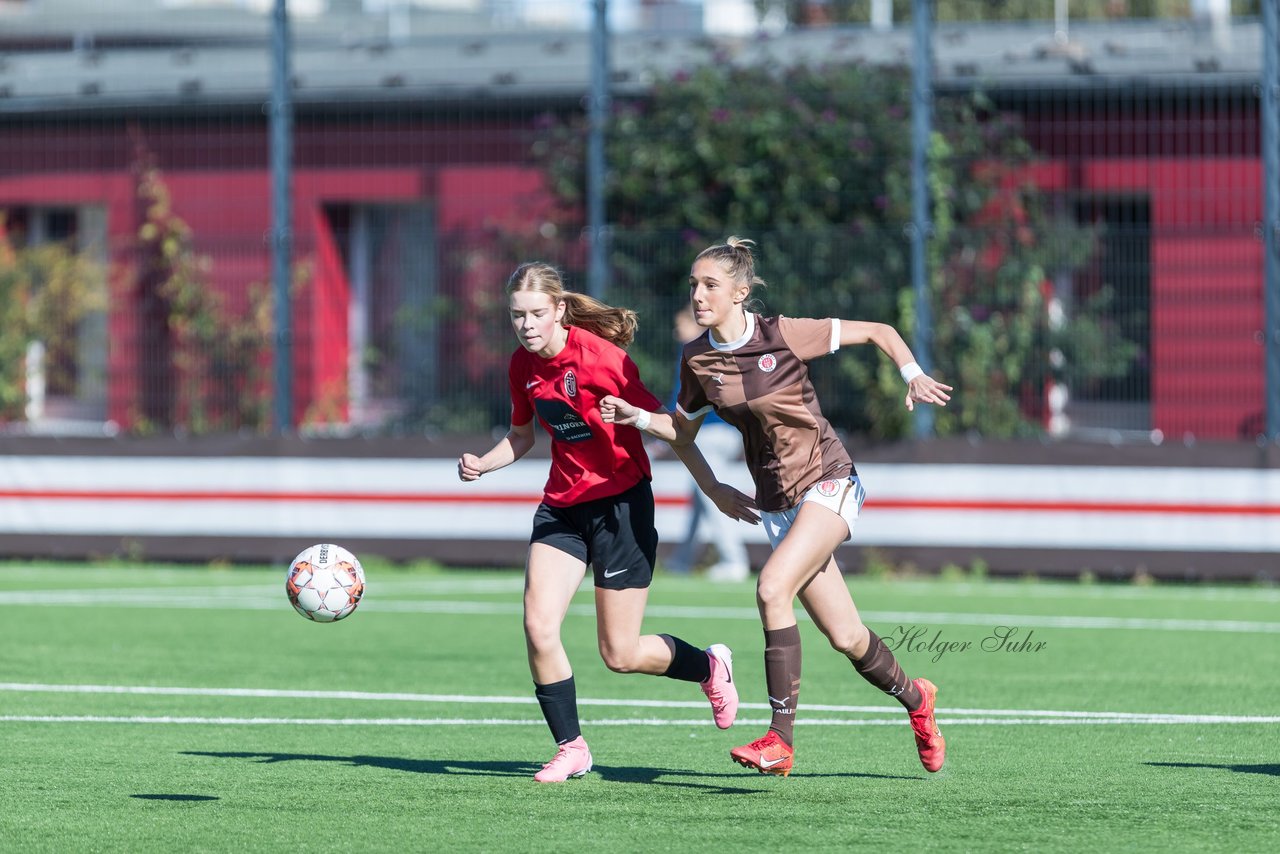 Bild 131 - wBJ FC St. Pauli - Eimsbuetteler TV : Ergebnis: 3:4